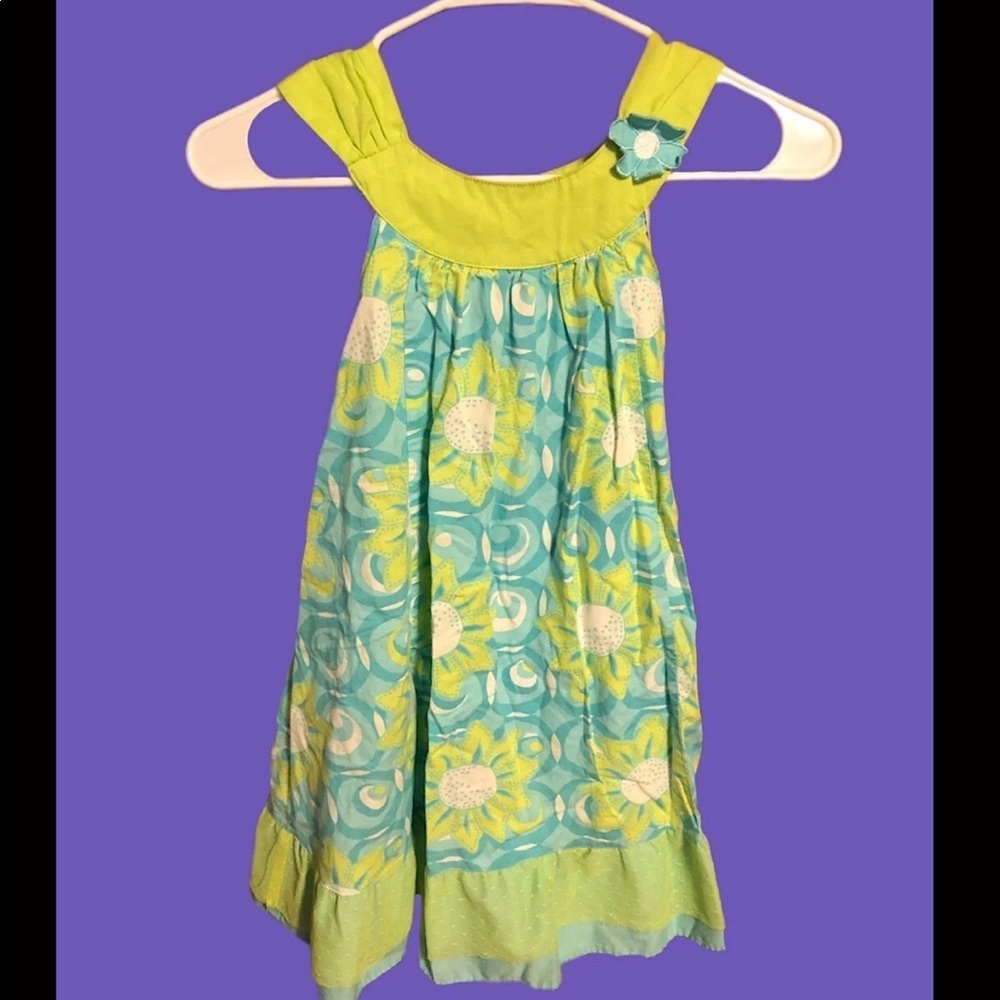 Girls dress